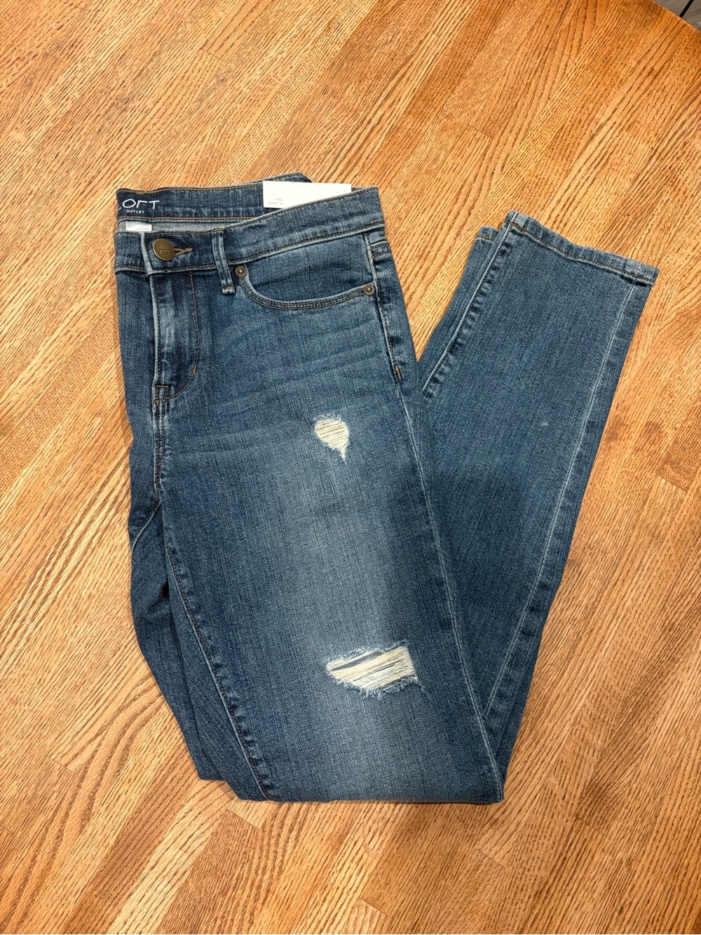 LOFT Women's Blue Skinny Ripped Jeans